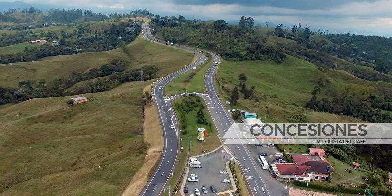 DESARROLLO VIAL ARMENIA - PEREIRA MANIZALES.  EJE CAFETERO--Departamentos del Quindío, Risaralda y Caldas.